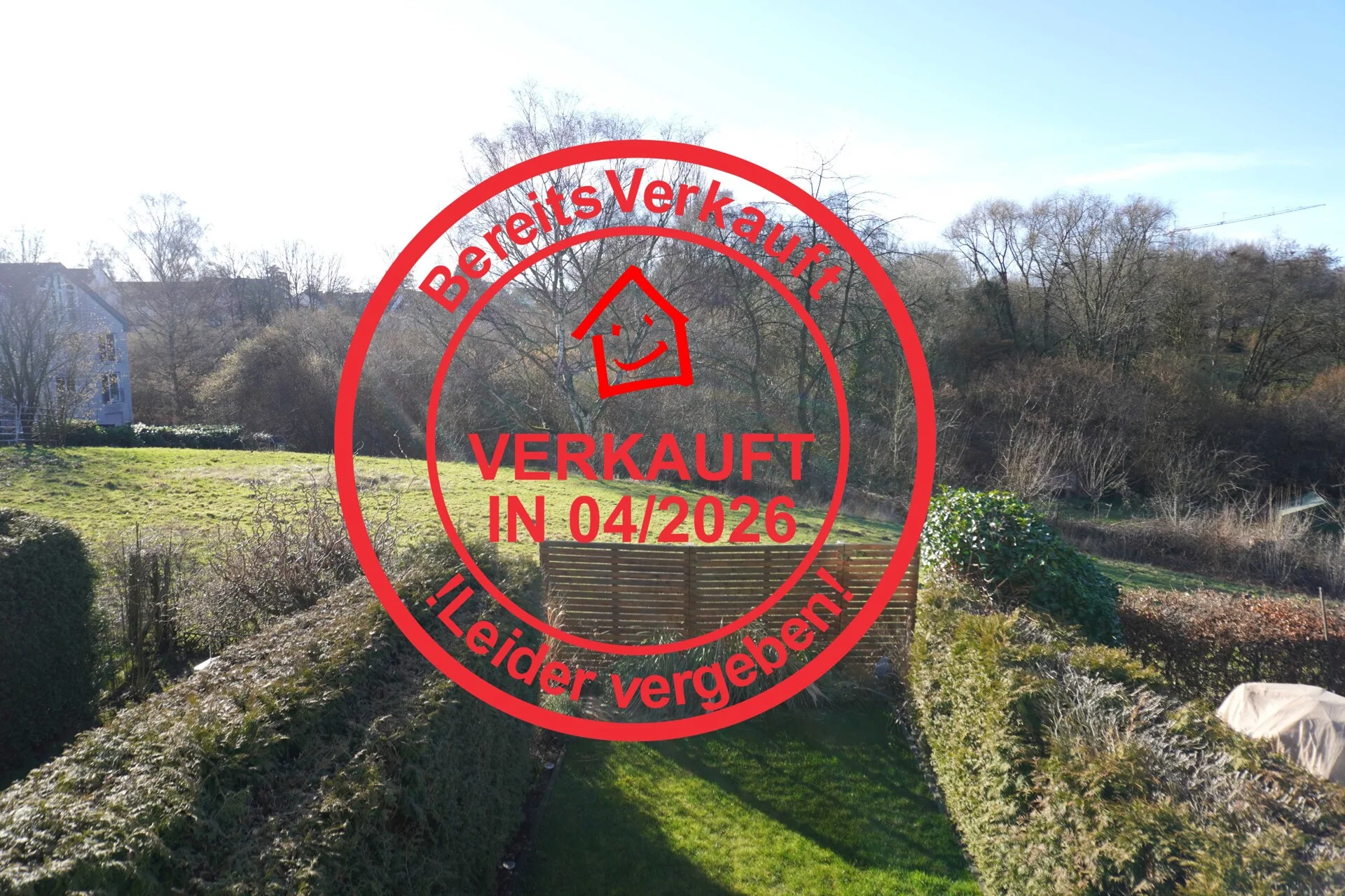 Sonnige, gemütliche 2-Zimmer-Eigentumswohnung mit Südbalkon und grünem Ausblick in Lützenkirchen!